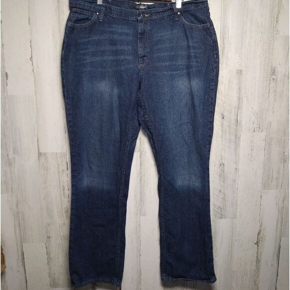 Cabela's Women’s Size 18 Long Dark Wash Straight Leg Jeans - Picture 1 of 9